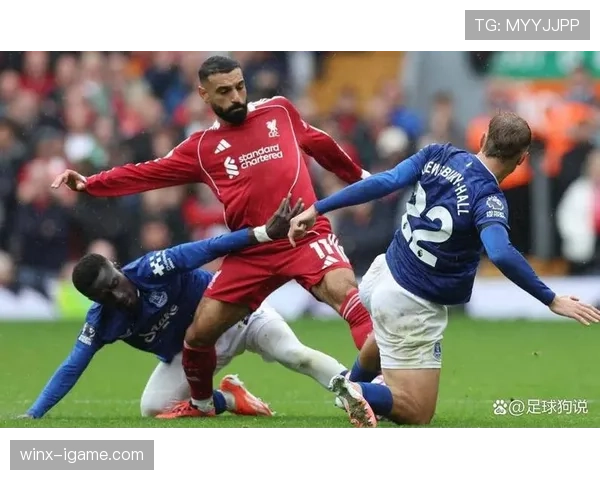 萨拉赫盘带技术大揭秘：球场上的灵动艺术与游刃有余