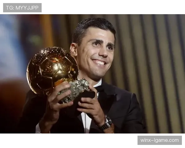 曼城球迷盛赞罗德里:中场核心状态回勇,赛场影响力持续攀升 曼城球迷盛赞罗德里:中场核心状态回勇,赛场影响力持续攀升